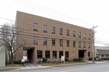632-Montgomery-Ave-Narberth-PA-Primary-Photo-1-LargeHighDefinition